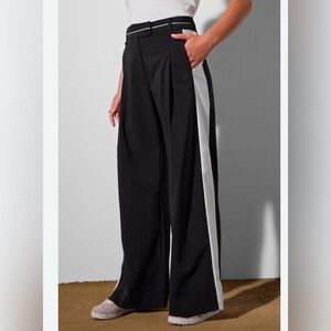 Women's Black and White Pants fabletic